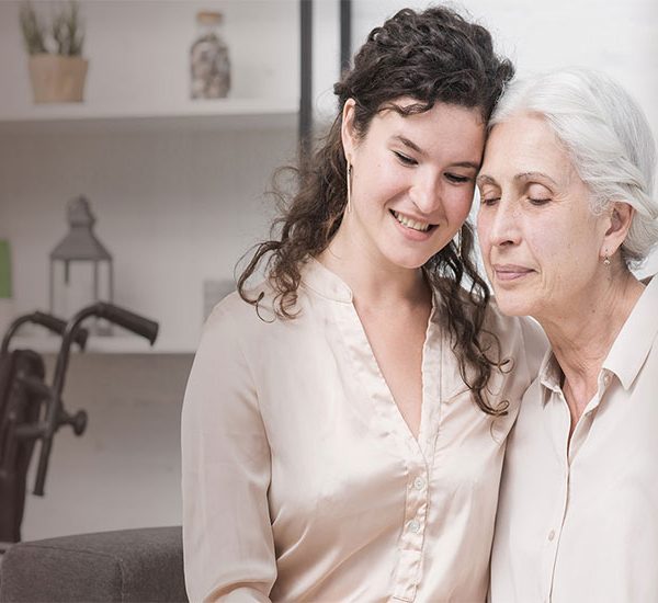 مراقبت-از-سالمندان-و-کودک