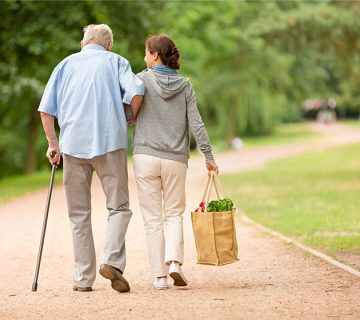 5 فایده بیرون رفتن از منزل برای سالمندان