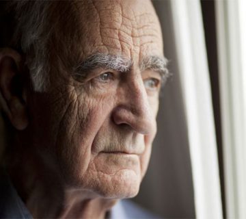 تنهایی-و-مشکلات-سالمندان