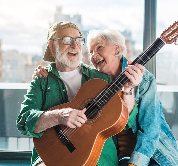 مزایای موسیقی درمانی برای سالمندان
