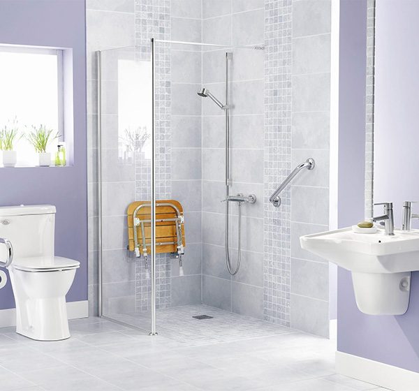 دستشویی بردن سالمندان