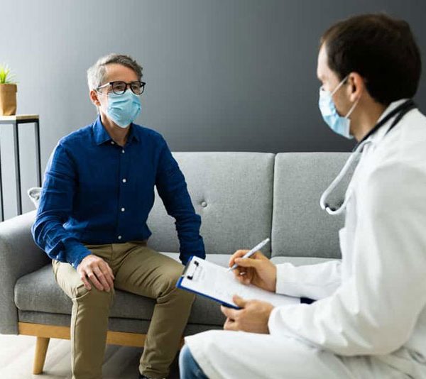 ویزیت پزشک عفونی در منزل