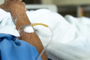 تزریق سرم در منزل - طلوع طب