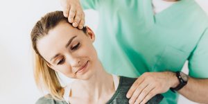 فیزیوتراپی گردن در منزل