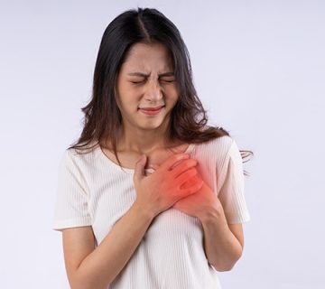 علائم سکته قلبی خفیف در زنان چیست